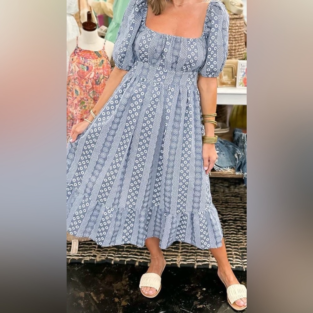 Vacation Boutique Women’s Cutout  Bow Back Blue And White Print Dress Size large